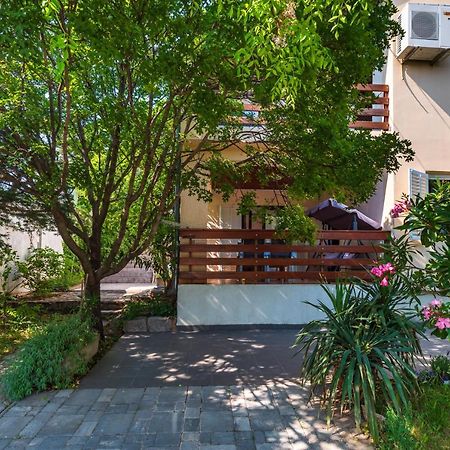 Vacation House Anna Karlobag Ngoại thất bức ảnh