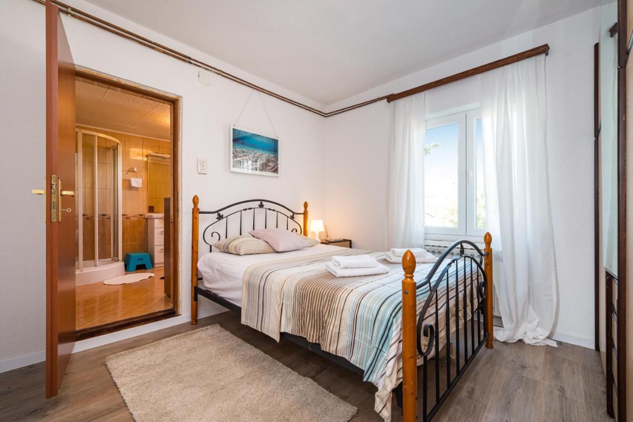 Vacation House Anna Karlobag Ngoại thất bức ảnh