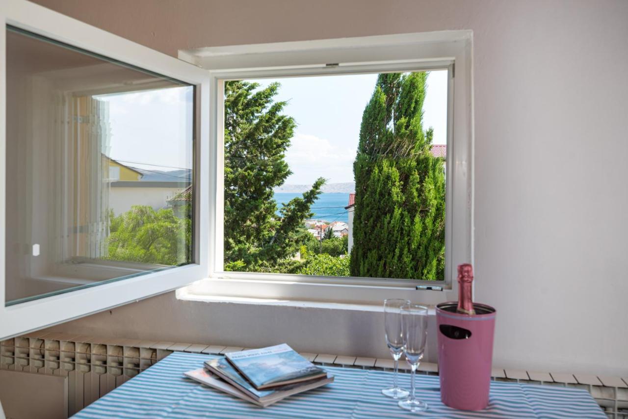 Vacation House Anna Karlobag Ngoại thất bức ảnh