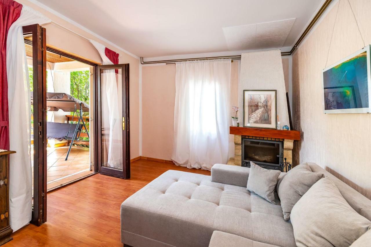 Vacation House Anna Karlobag Ngoại thất bức ảnh