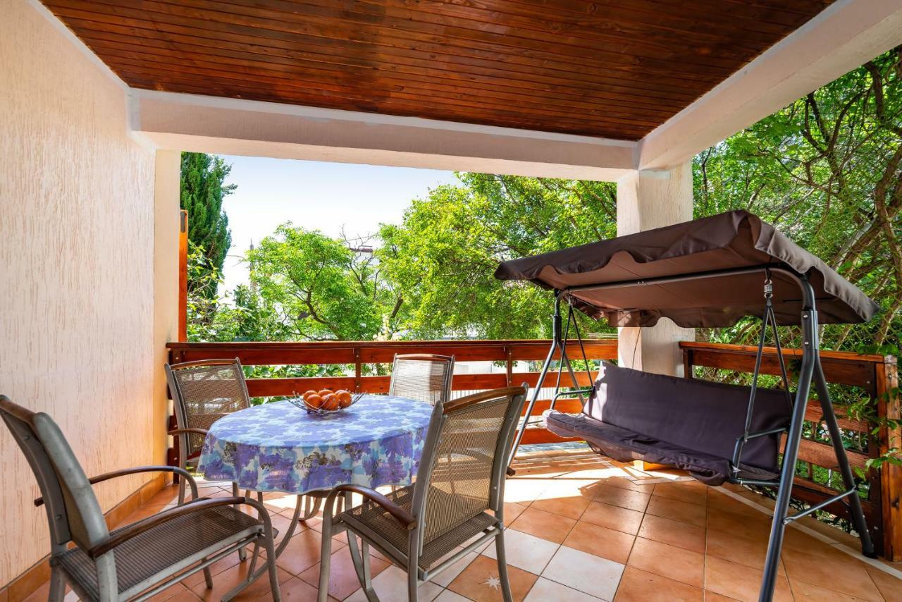 Vacation House Anna Karlobag Ngoại thất bức ảnh