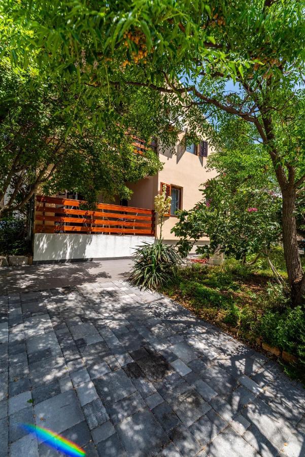 Vacation House Anna Karlobag Ngoại thất bức ảnh