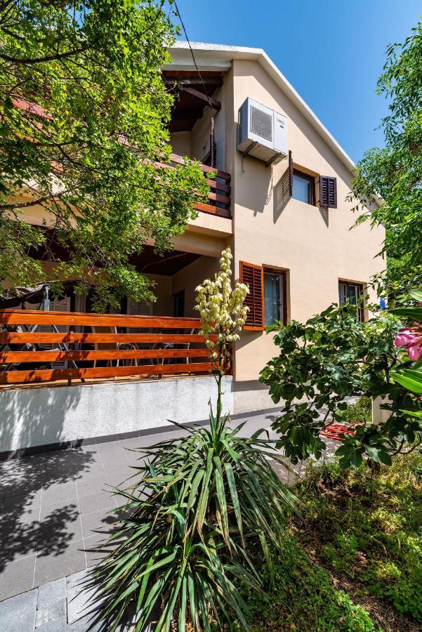 Vacation House Anna Karlobag Ngoại thất bức ảnh